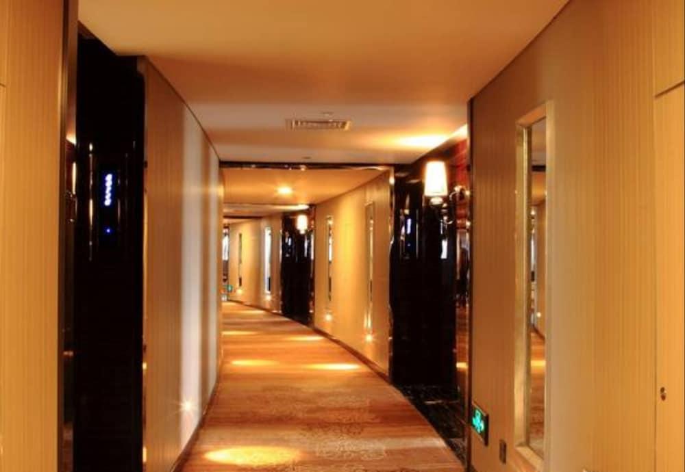Vaya International Hotel Changsha Exteriör bild